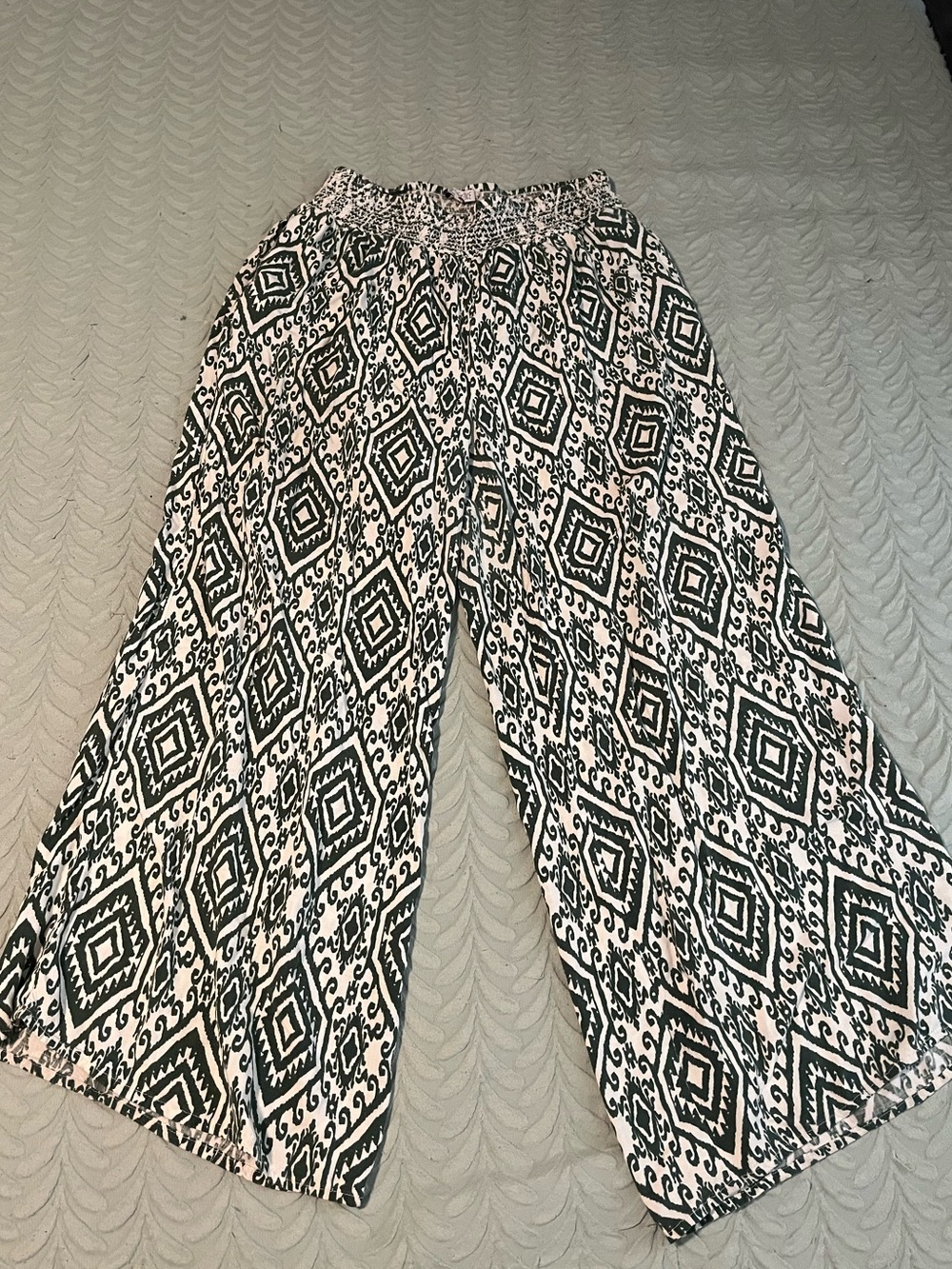 Patrons of Peace green & White Diamond Print Wide Leg Pants